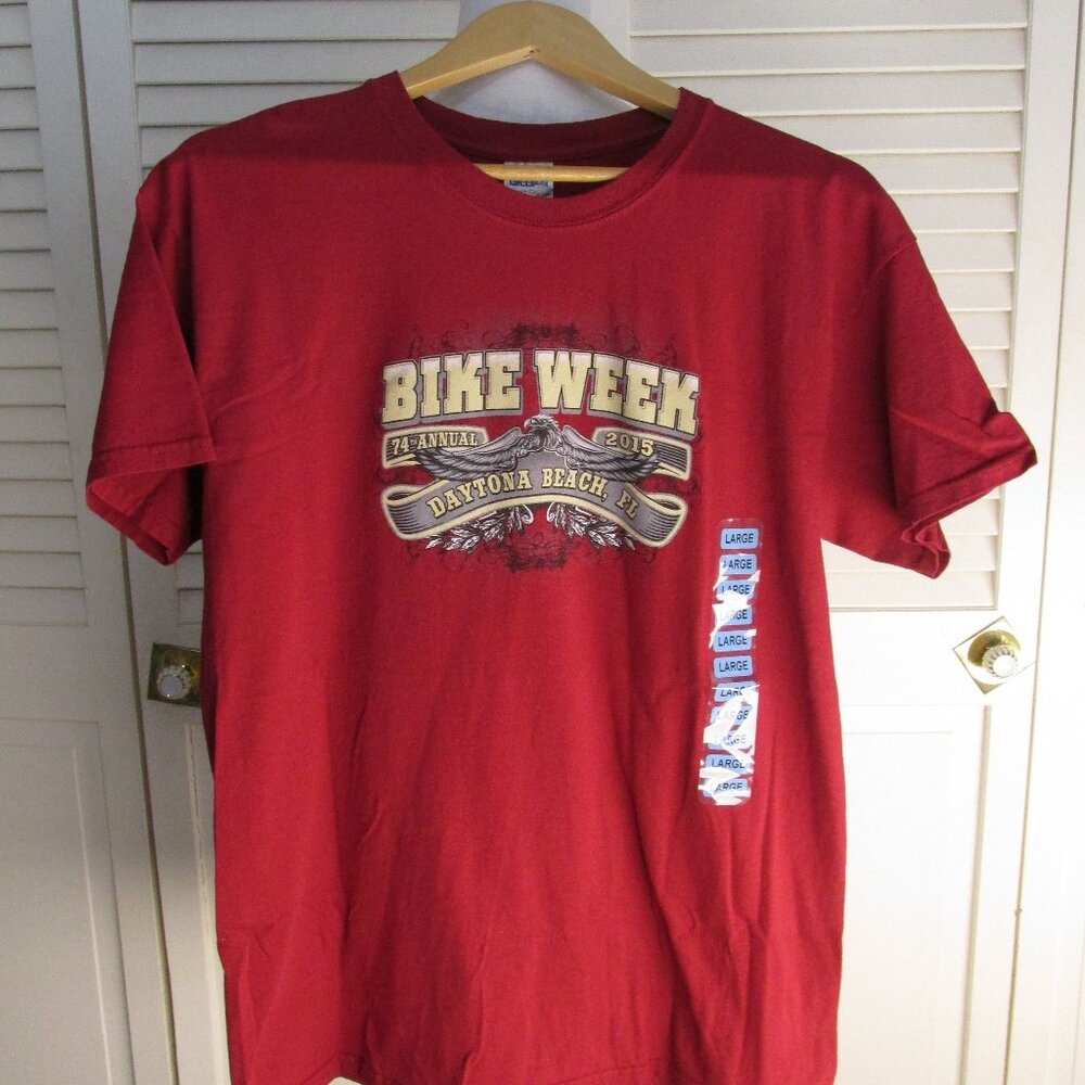 Vintage-Red Bike Week 2015 74th Annual 2015 Daytona Beach T-Shift - Large